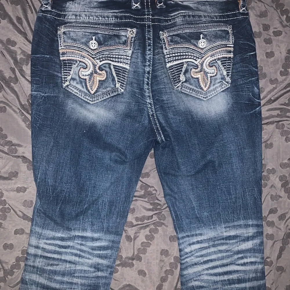 🚫SOLD🚫 New Women’s Rock Revival Sosie Mid-Rise Straight Jeans - Picture 8 of 15